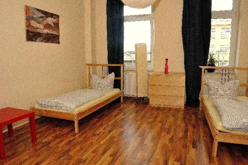 3-Raum-Fewo-Dresden-Zentrum-Balkon-Blick-Auf-Altstadt-L10 Esterno foto